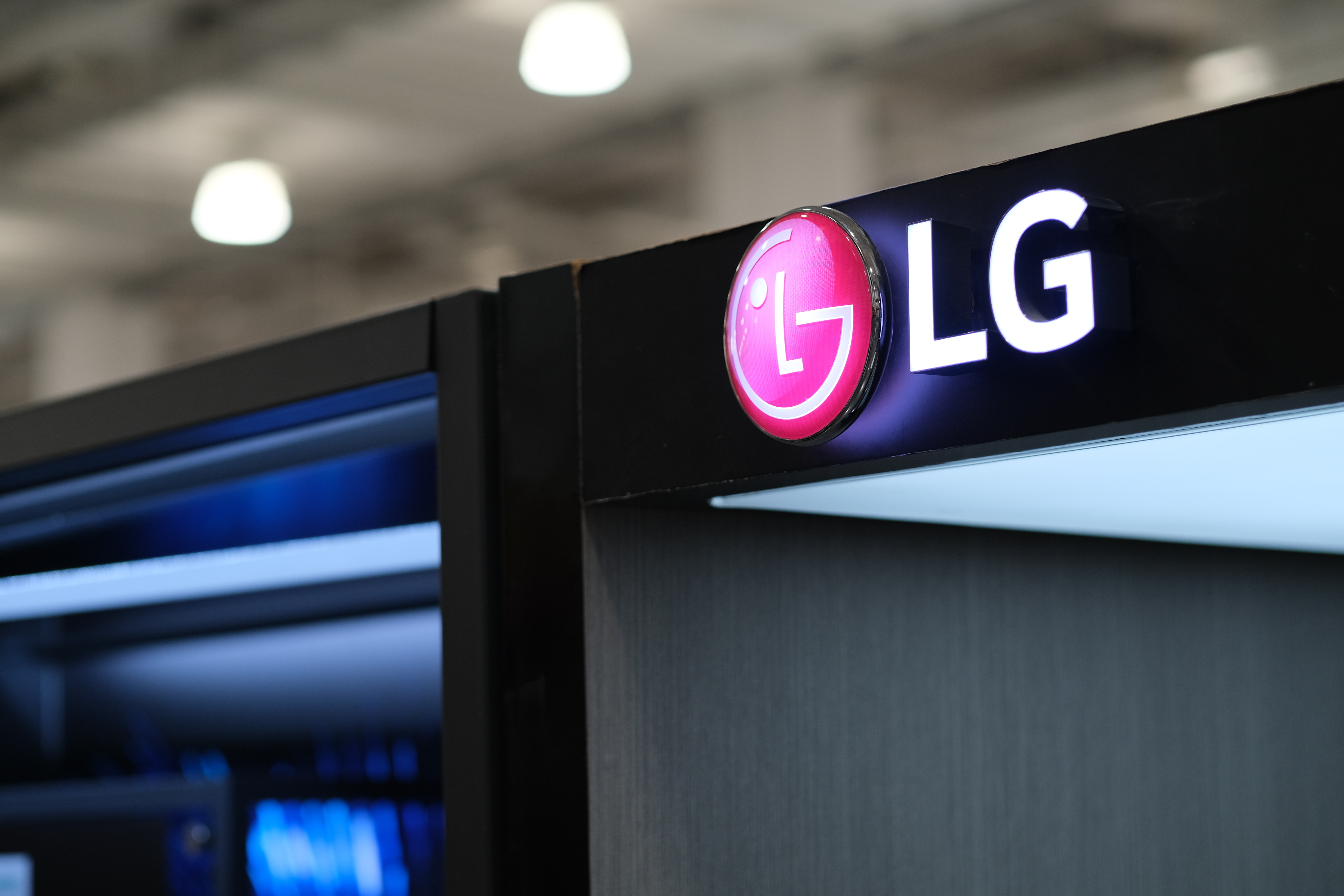 LG расширяет возможности Smart TV в Метавселенной