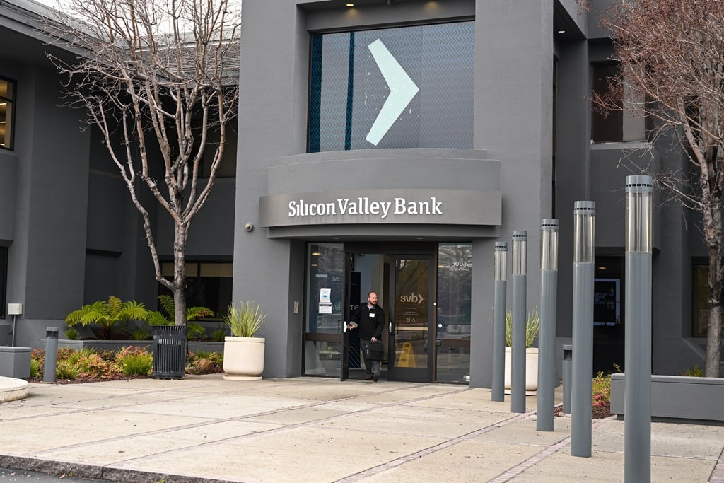 HSBC, Müşterileri ve Vergi Mükelleflerini Korumak İçin Silicon Valley Bank’ı 1 Sterline Satın Aldı – Neler Oluyor?
