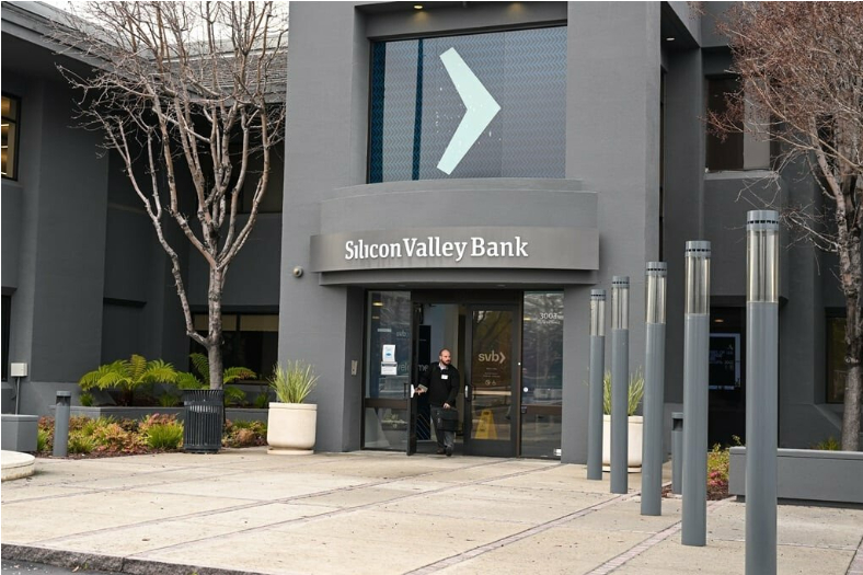 汇丰银行 (HSBC) 以 1 英镑的价格收购矽谷银行之英国分行 (Silicon Valley Bank UK) 以保护客户和纳税人 — 这是怎么回事？