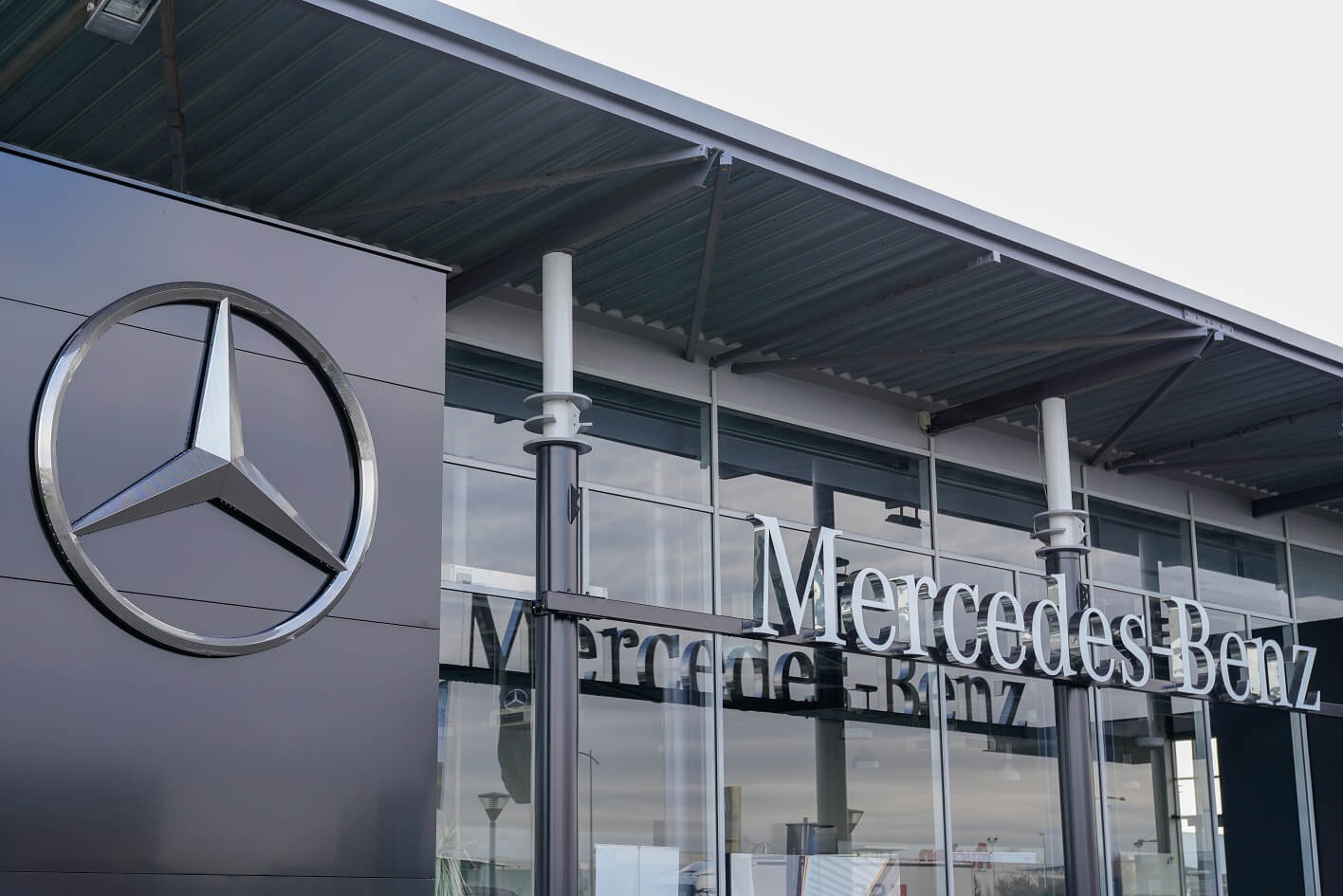 Mercedes-Benz объединяется с Fingerprints DAO для создания новой коллекции NFT