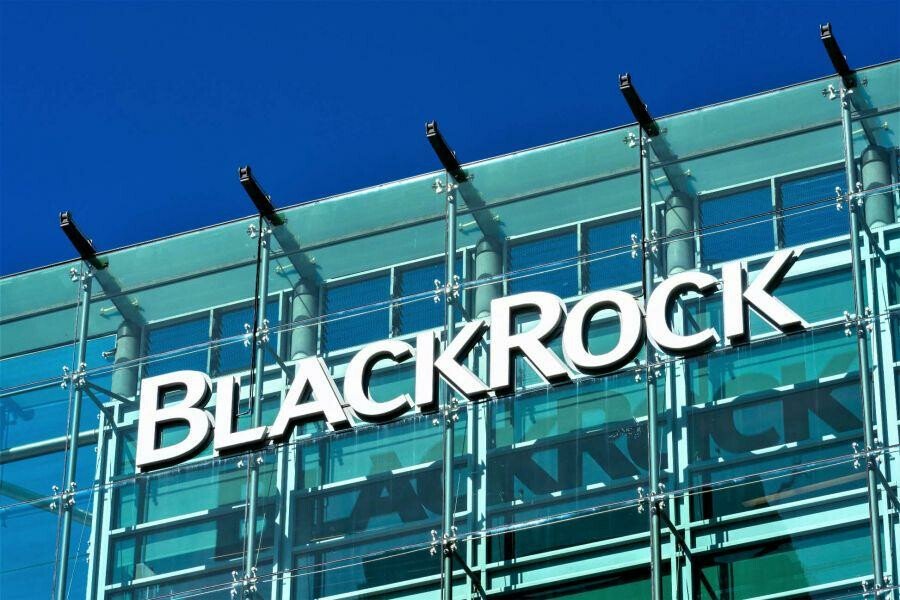 BlackRock CEO Larry Fink: Stigende efterspørgsel på Bitcoin blandt guld-investorer