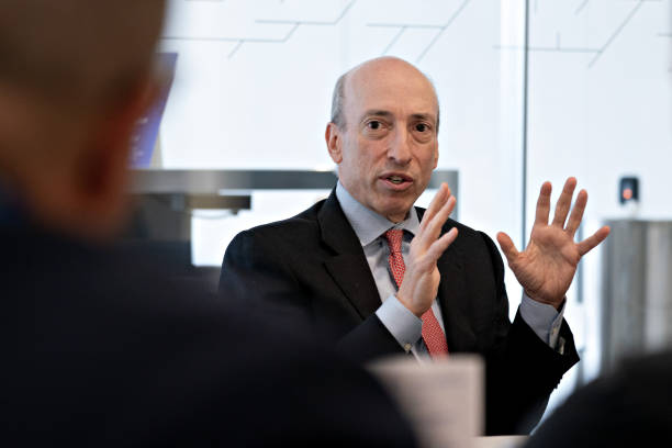 US SEC Chair Gary Gensler Sidelines Cryptos and Says AI “Warrants The Hype”