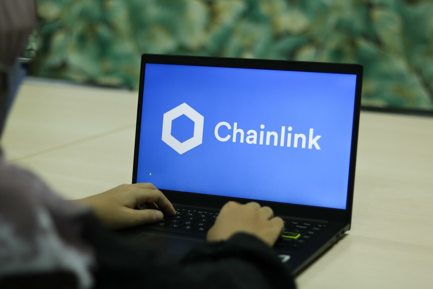 Chainlink’s Cross Chain Protocol Goes Live On Base: Here’s The Latest