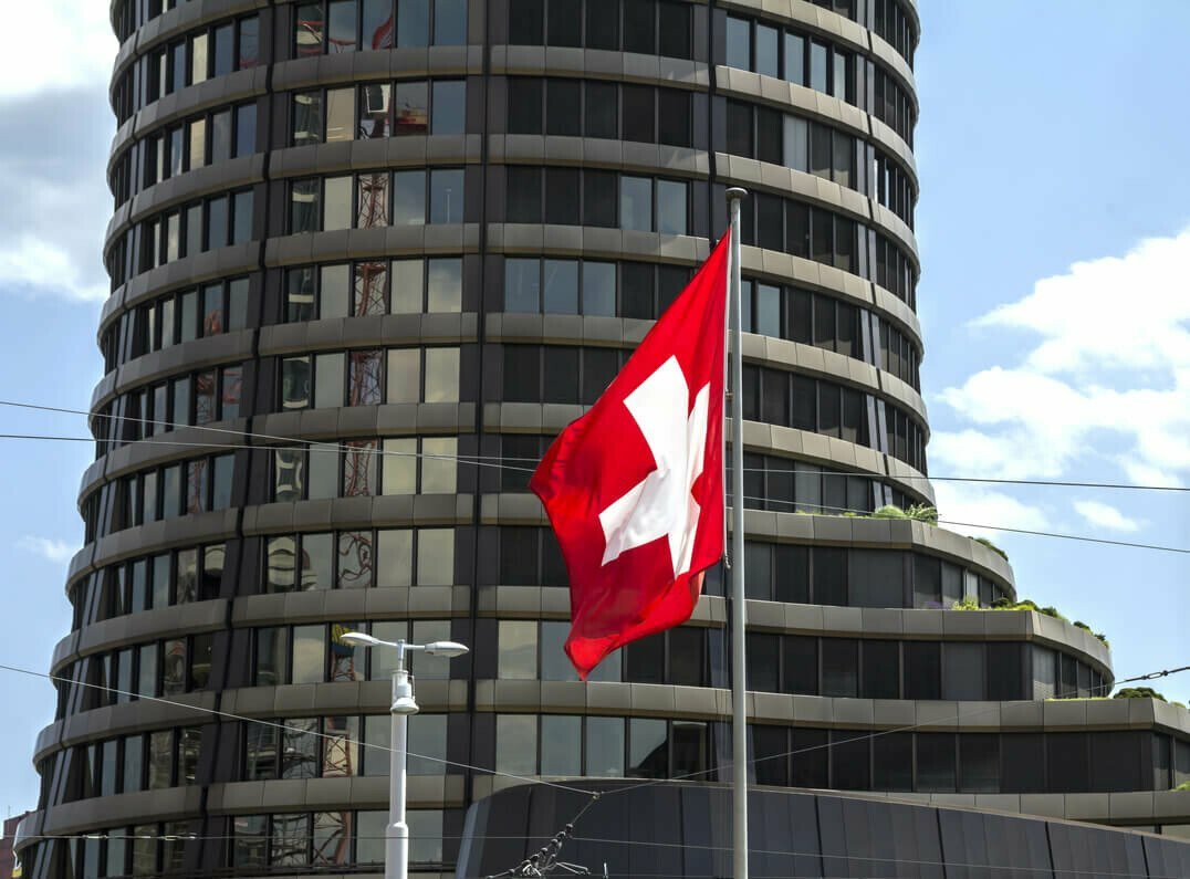Bank for International Settlements Tackles Crypto Tracking with EU Central Banks – Here’s the Latest