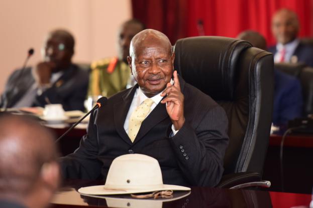 Ugandischer Präsident verteidigt Krypto vor dem Zentralbankgouverneur