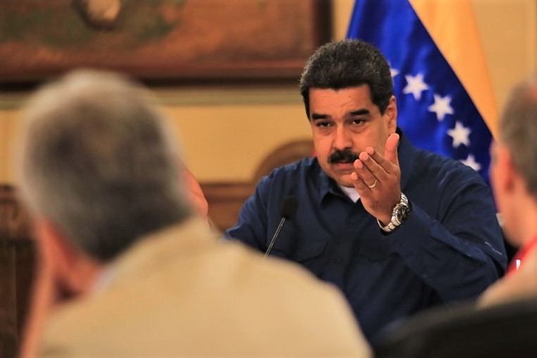 إعلان بيترو عملة رسمية في فنزويلا