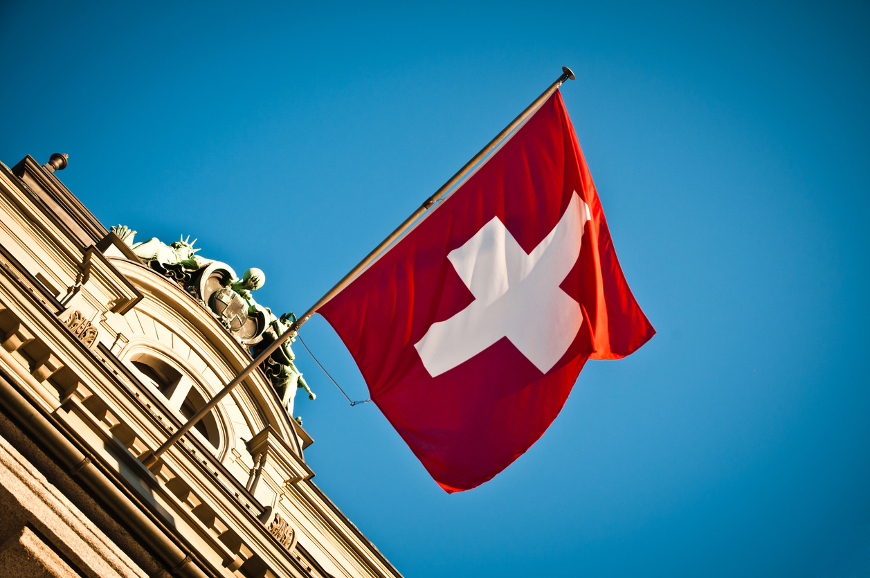 سويسرا تمهد الطريق لتنظيم مجال العملات الرقمية