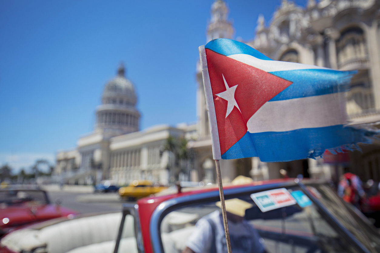 Cuba “studia” l’uso delle criptovalute
