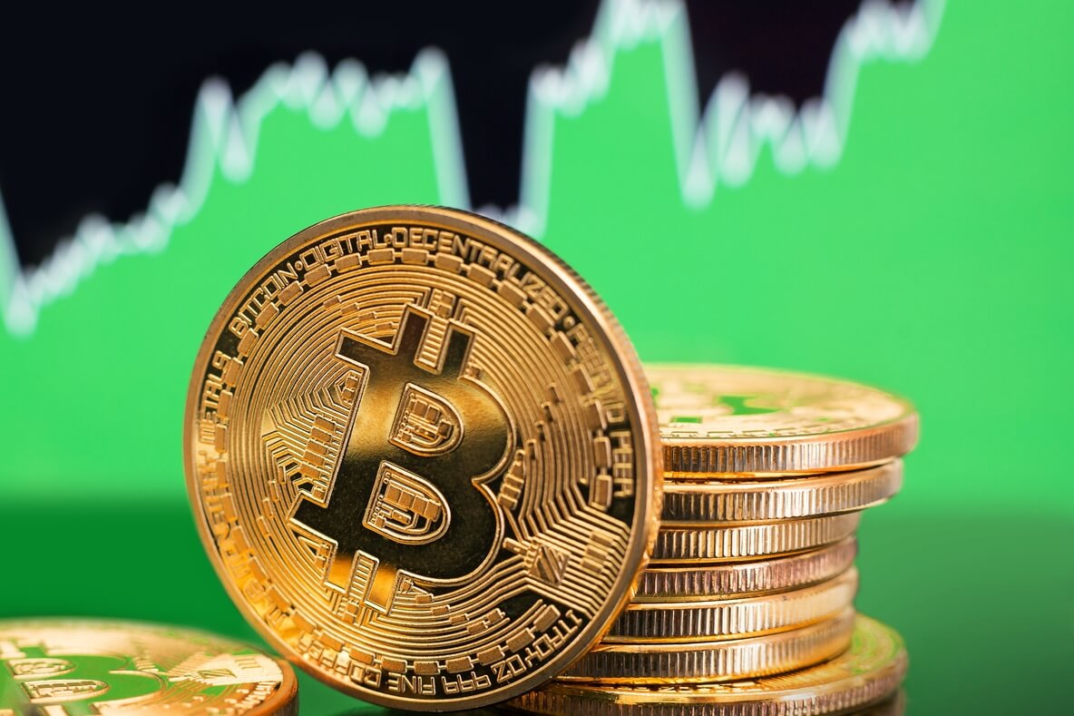 Bitcoin ritorna sopra i 9.000 $, le altcoin perdono contro BTC