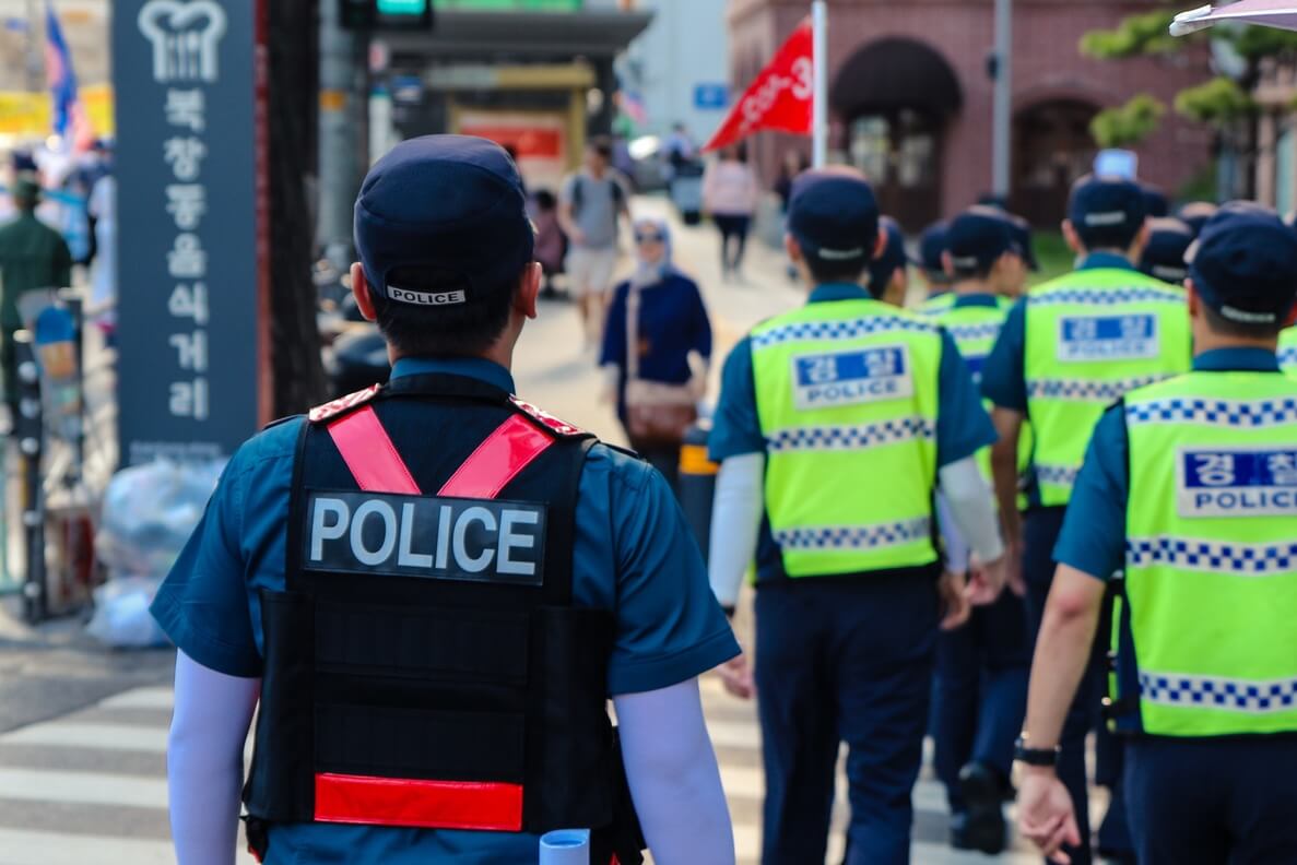 Полиция Сеула провела второй рейд на криптобиржу Bithumb