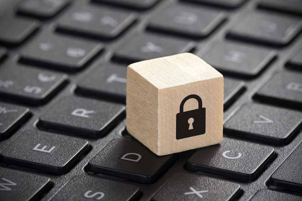 Schützen Sie Ihre Privatsphäre am Black Friday mit CyberGhost VPN