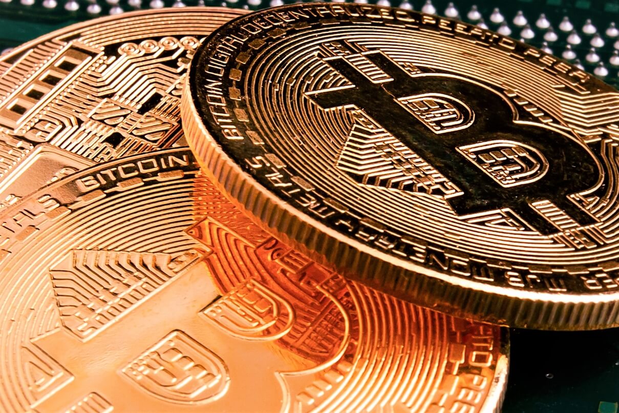 Stai considerando COIN di Coinbase? Forse faresti meglio ad acquistare Bitcoin