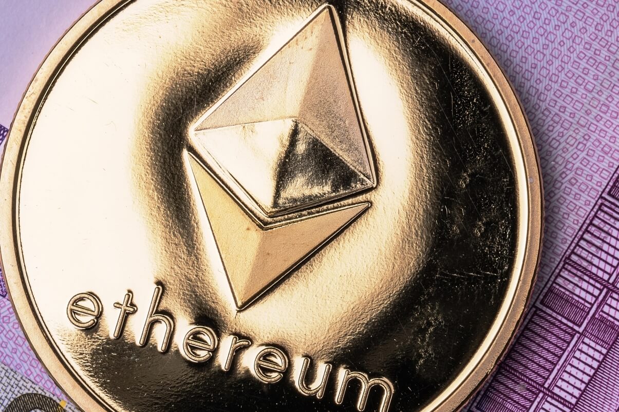 Ethereum supera Bitcoin su Google e si prevede che ETH arrivi a 5.000 dollari