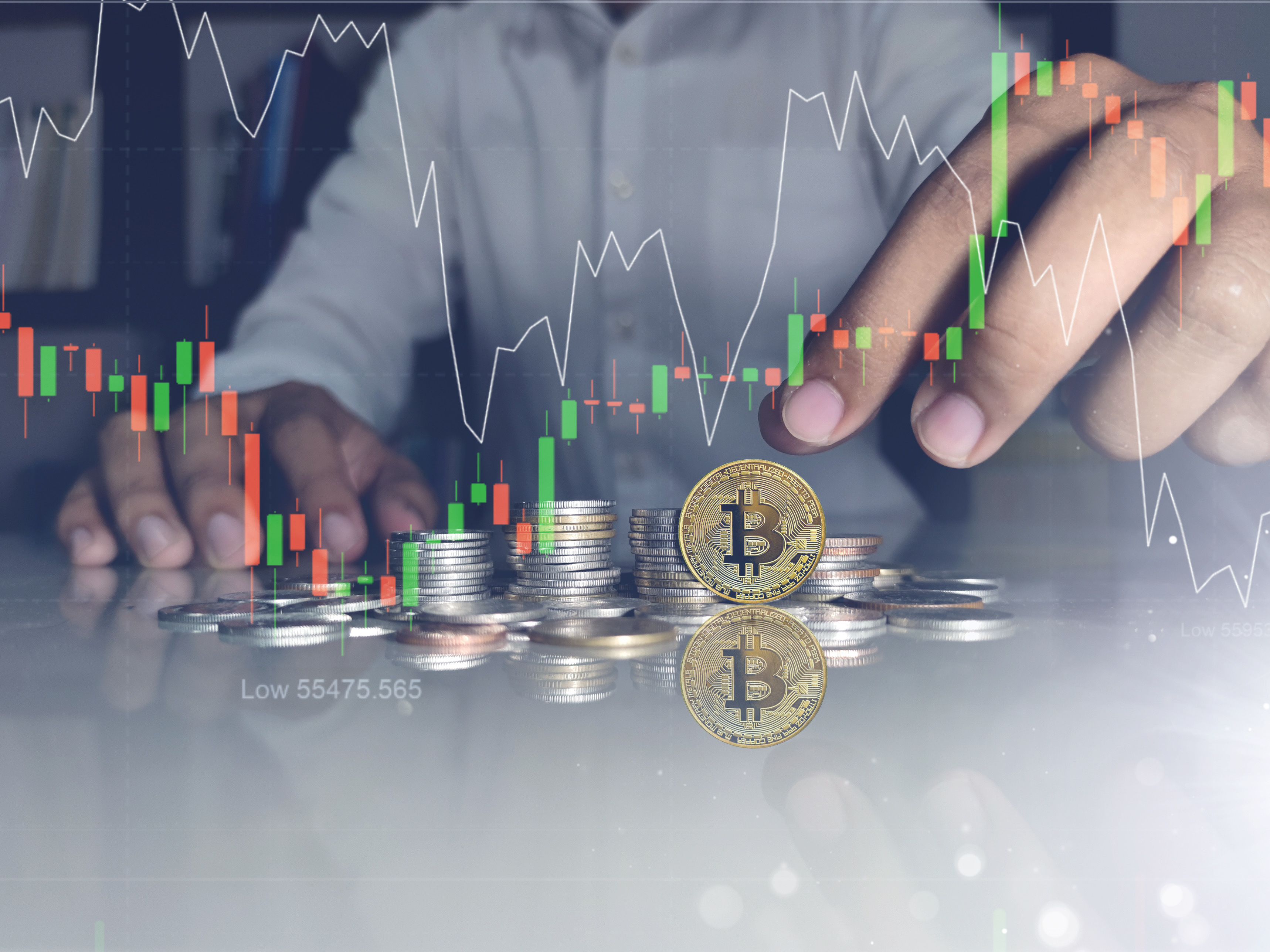 Bitcoin Trims Losses Ahead of Major Options Expiry