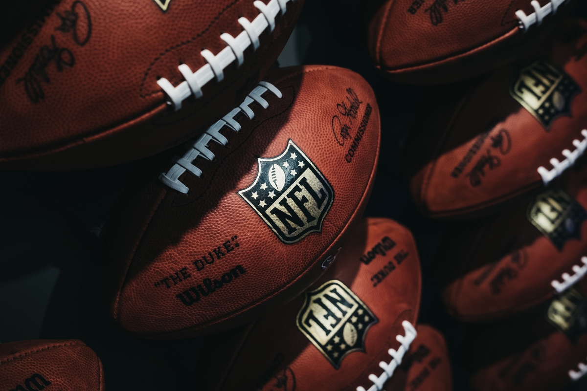 NFL и Dapper Labs запускают торговую площадку цифровых предметов коллекционирования