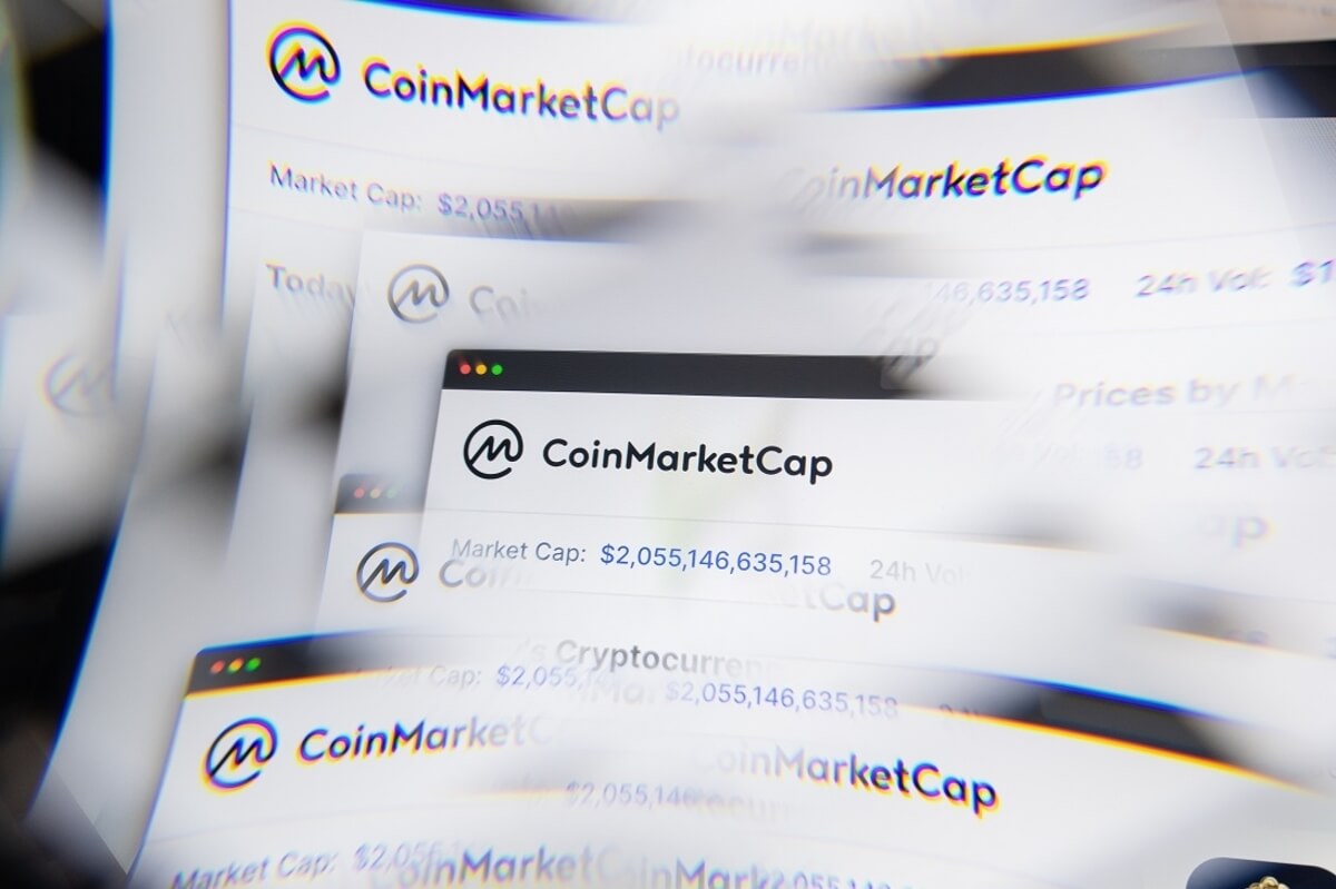 CoinMarketCap Glitch Sent BTC ETH to Billions Affected