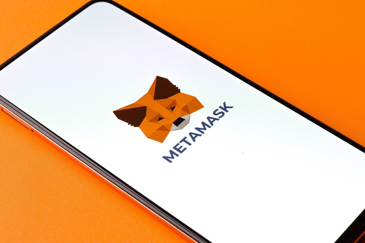 Debate sobre Descentralização esquenta entre Usuários do MetaMask