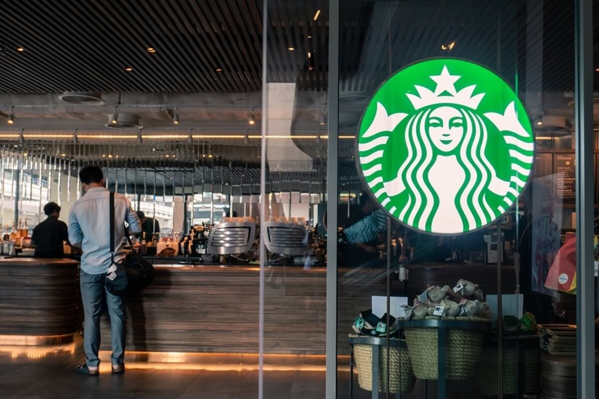 Starbucks NFT İşine Giriyor