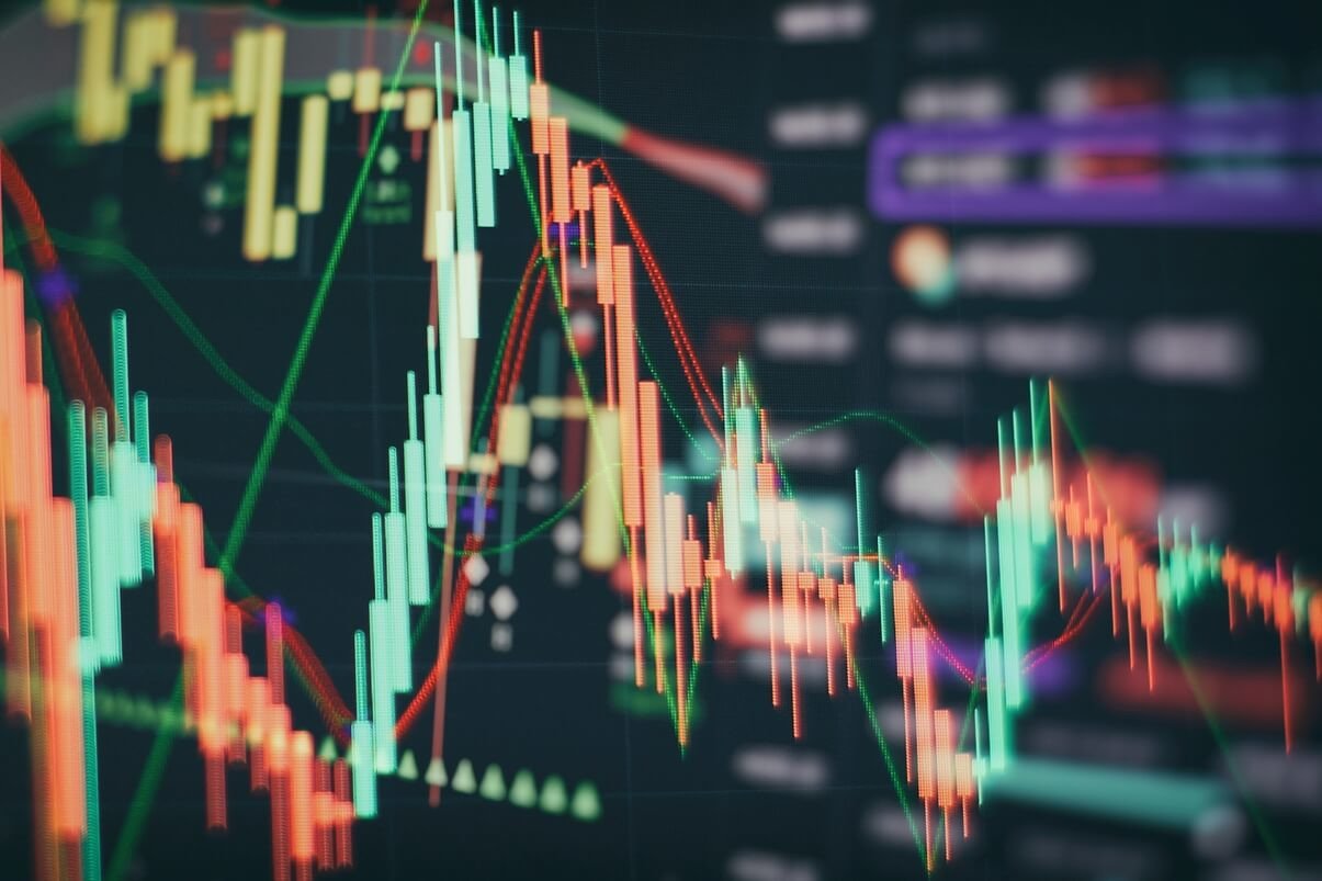 I trader di azioni e criptovalute stanno cambiando