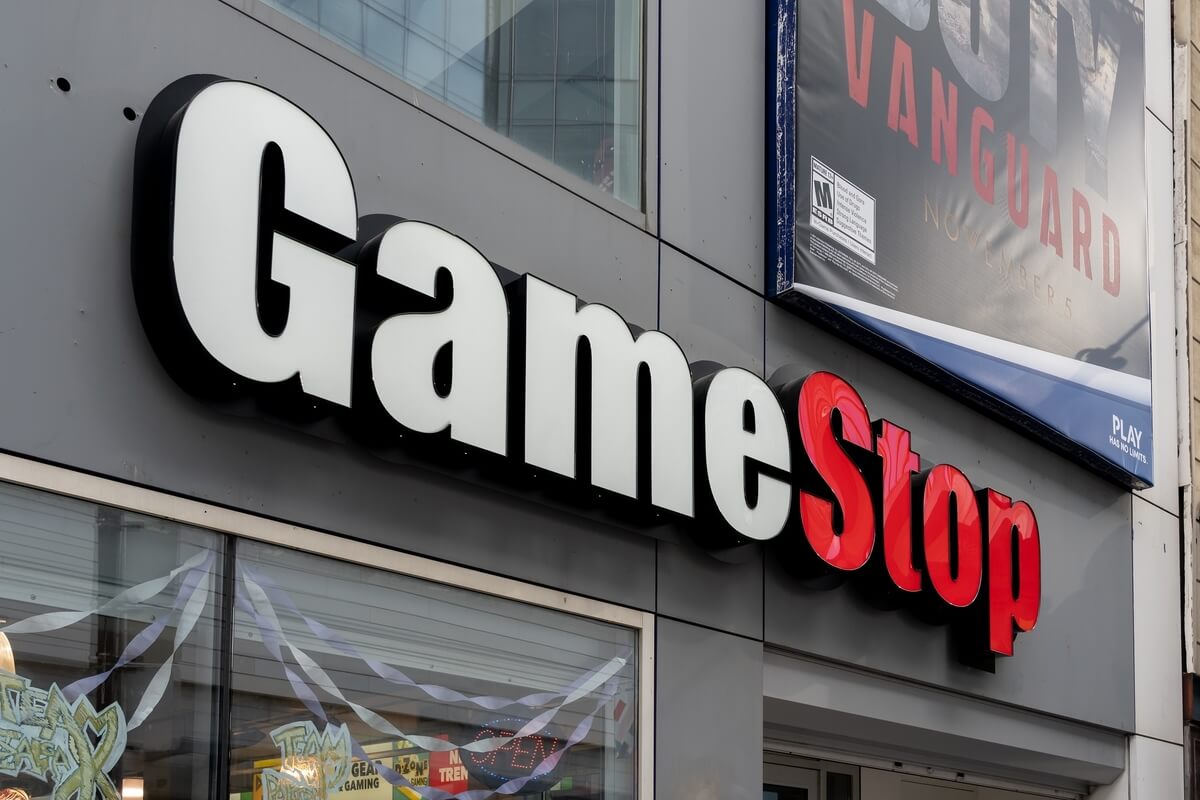 GameStop blickt auf den kommenden NFT-Marktplatz, während sich Nettoverlust ausweitet