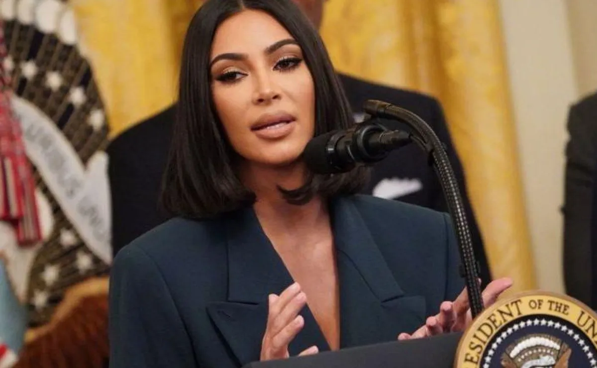 Multa a Kim Kardashian por promocionar criptomonedas de forma ilegal