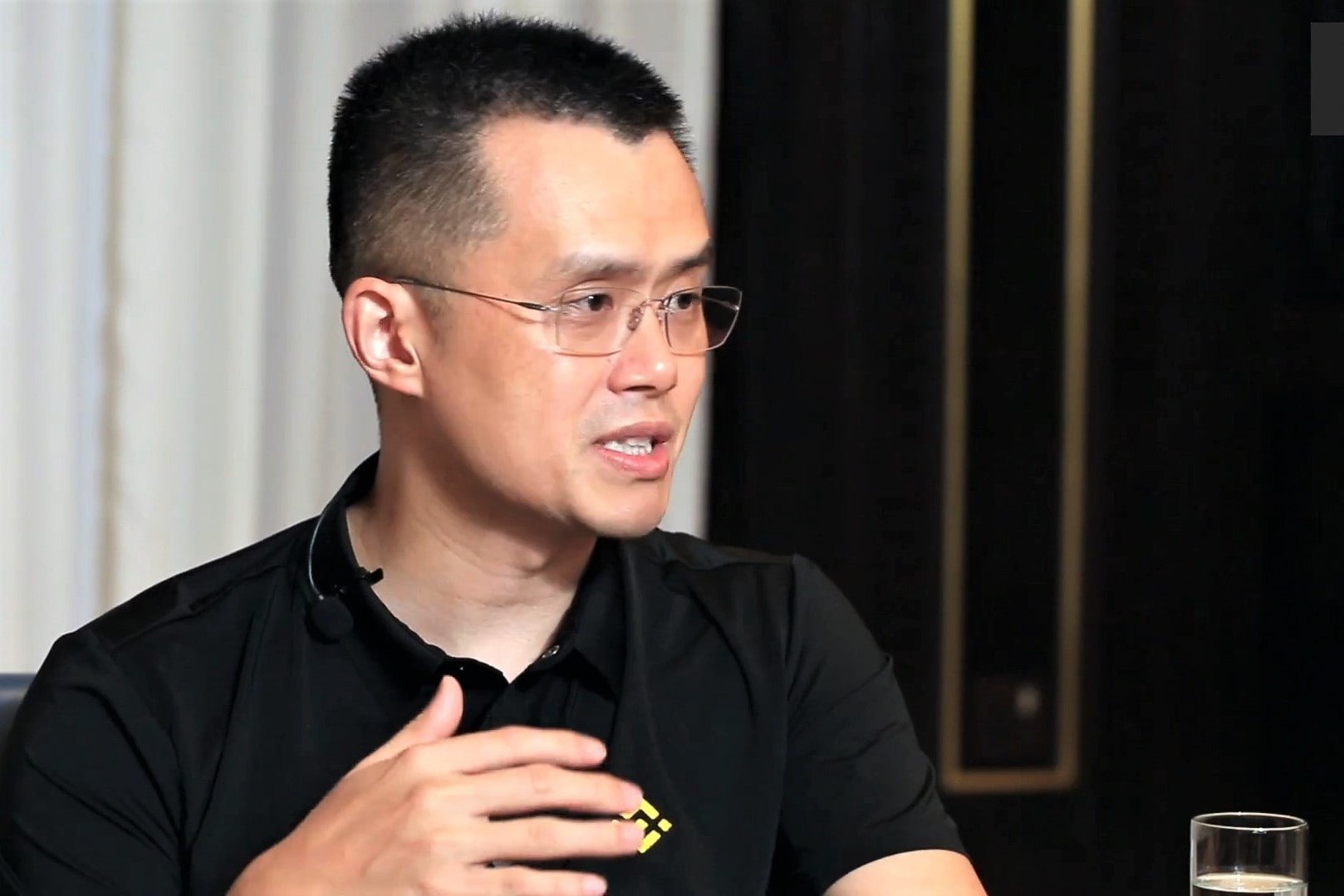 CEO di Binance CZ Ancora Favorevole All’Acquisizione di Elon Musk su Twitter