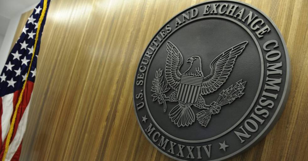 Alto funcionario de la SEC renuncia luego de polémicas reuniones con Sam Bankman-Fried y lobistas de FTX