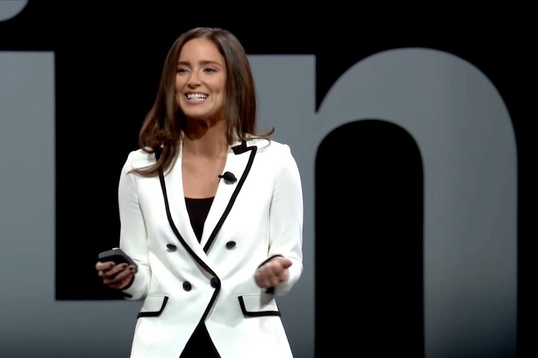 Bettina Warburg on the decentralized future economy and AI value creation