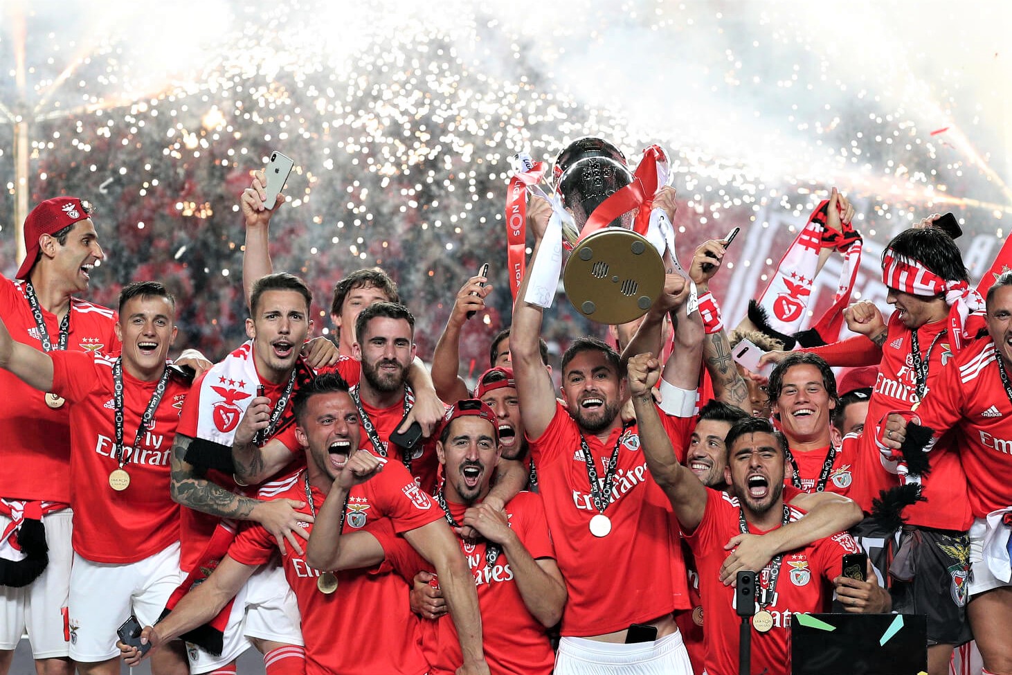 Un gigante europeo del calcio, SL Benfica, ha detto (quasi ...