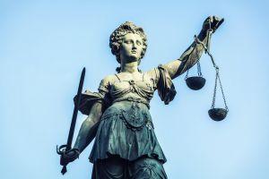 Bitfinex Hit With Second Class Action Lawsuit, Threatens Retaliation 101