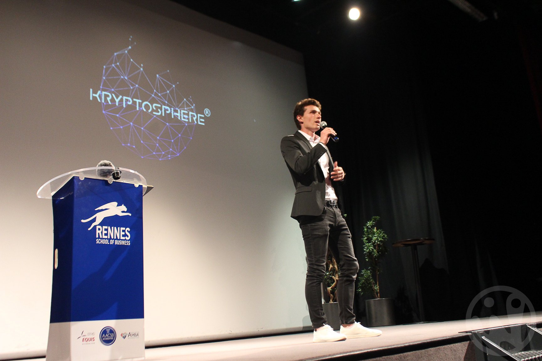 Succès pour la première conférence de KryptoSphere Rennes 0001
