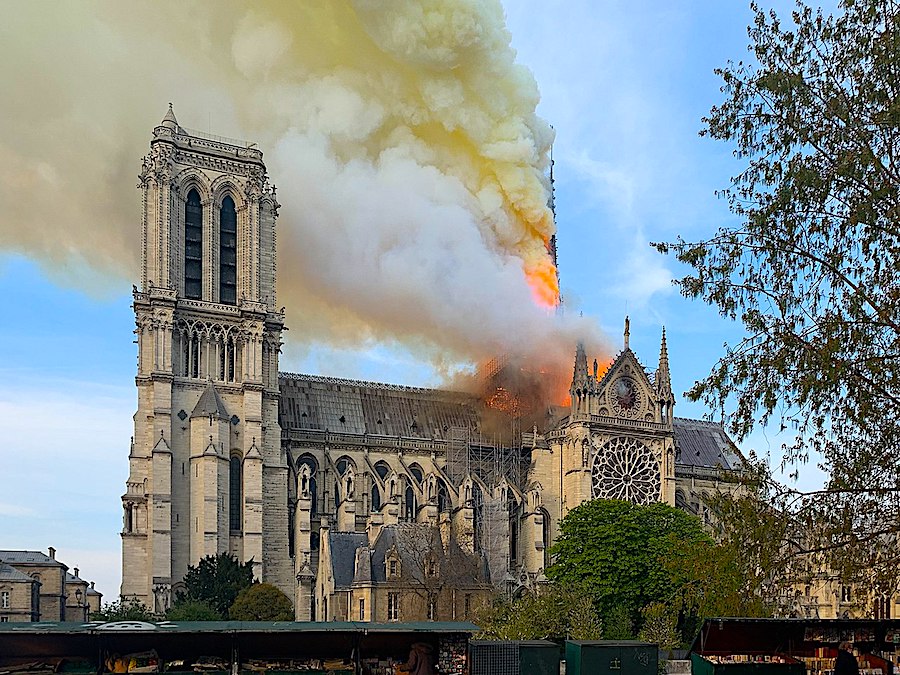 La communauté Bitcoin se mobilise pour sauver Notre-Dame 0001