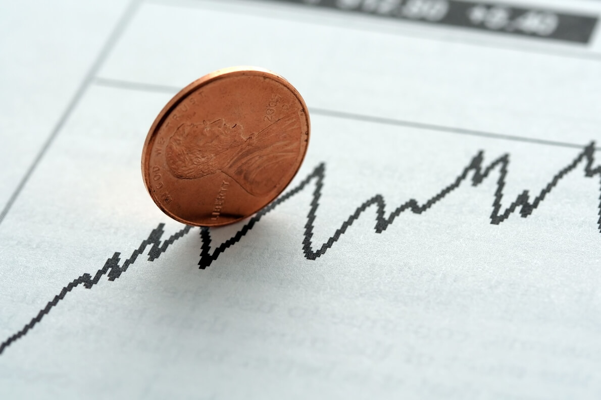 Stocks Steal Spotlight From Bitcoin Despite Market Crash Warnings