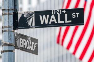 Is Bitcoin Becoming an Alternative For Wall Street Investors?