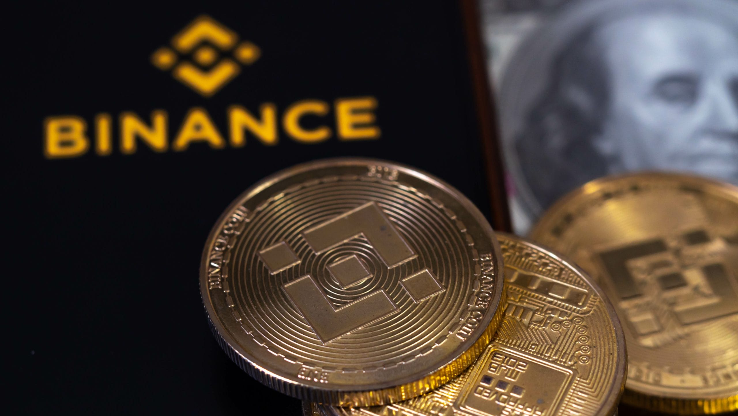 Binance to Delist Multiple TrueUSD Trading Pairs – What’s Going On?