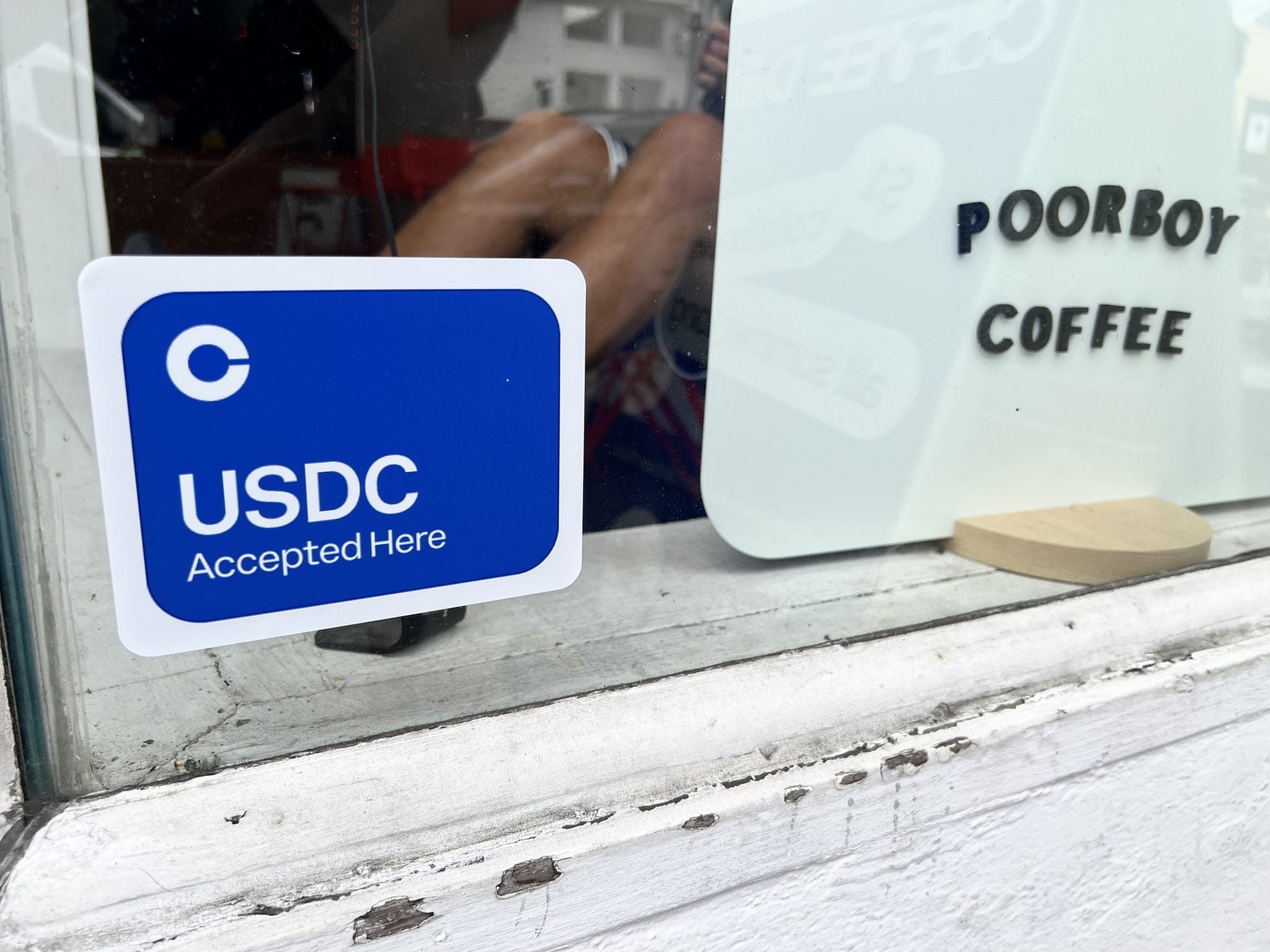 Coinbase Memperkenalkan “Coffee Days” untuk Menghadirkan Pembayaran Stablecoin $1 USDC ke Kedai Kopi