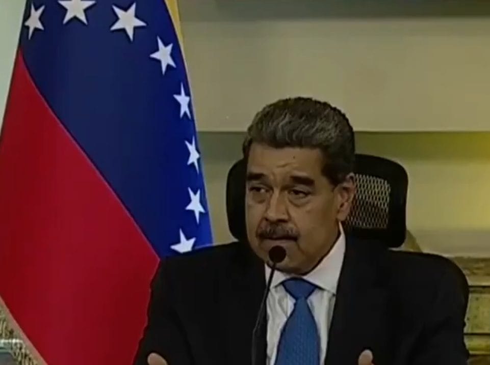 Nicolás Maduro addresses Venezuelan banking and securities executives on August 29.