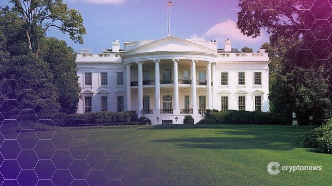 Elizabeth Warren, Jeff Merkley Press Binance, UAE Firm Over $2B Deal Involving Trump Family Stablecoin