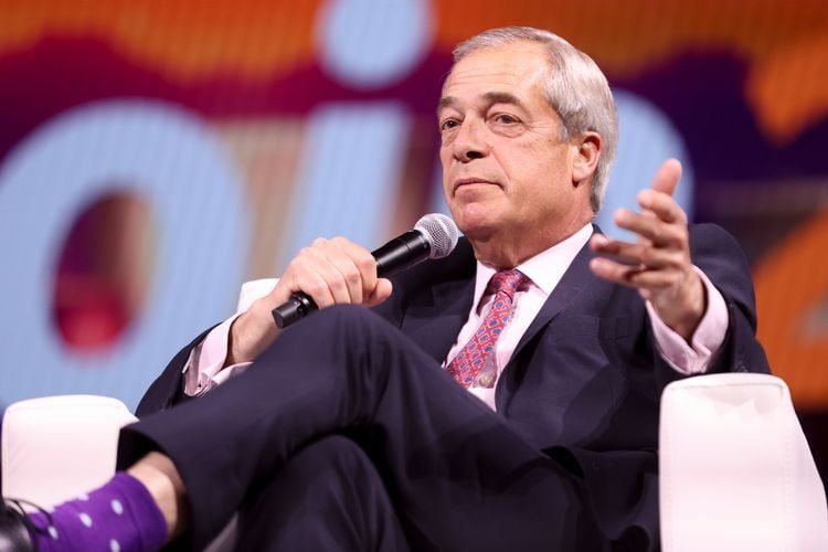 Farage Pitches Himself as Crypto's 'Champion,' Proposes UK Bitcoin Reserve and Tax Cuts
