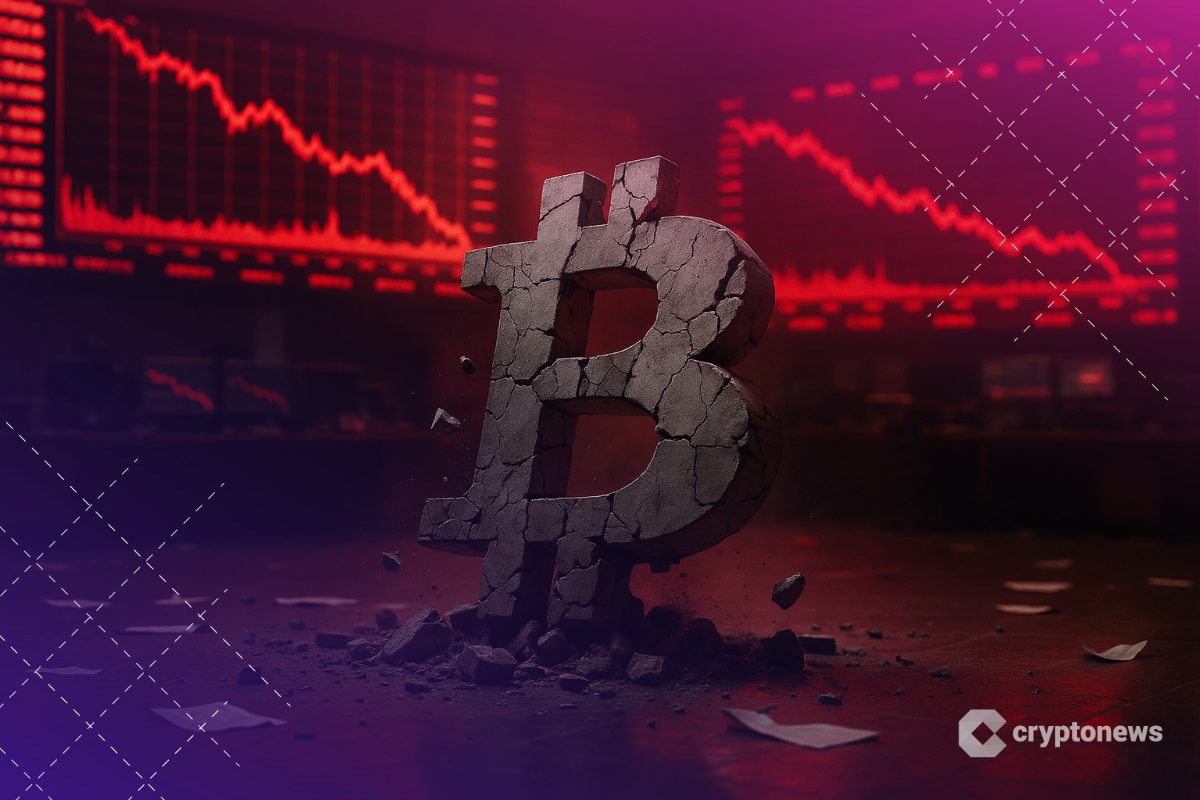 Crypto Market Collapse Risk: Panic Selling Tests Bitcoin, ETH, XRP, SOL