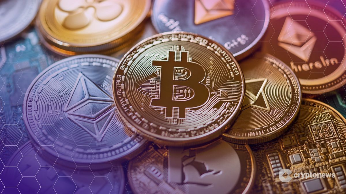 ETF Investors Pull Back From Bitcoin and Ether as Altcoin Funds Buck Trend - CryptoNews.com | Related Crypto Article