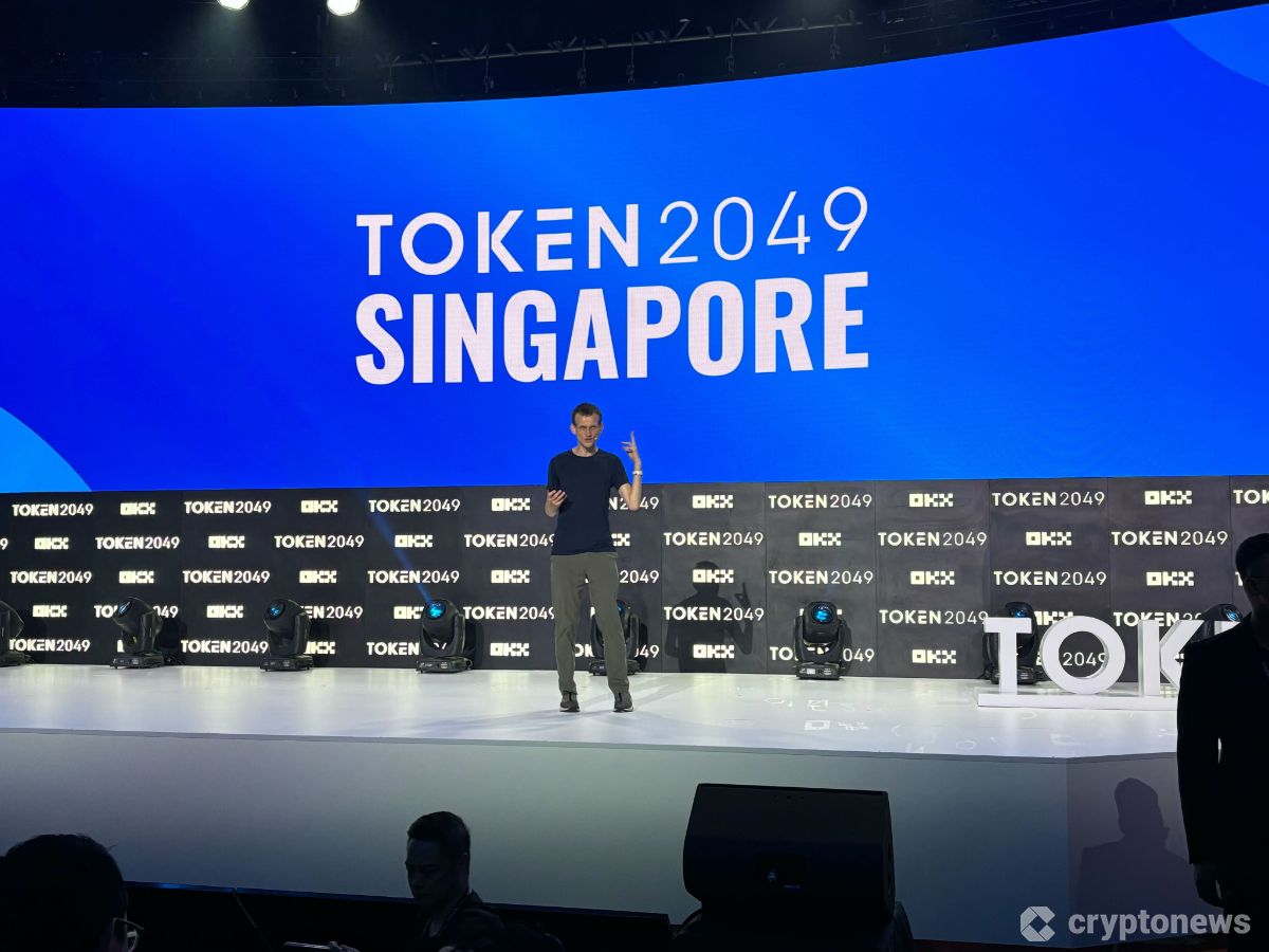 Vitalik Buterin en Token2049 - Fundador de Cardano
