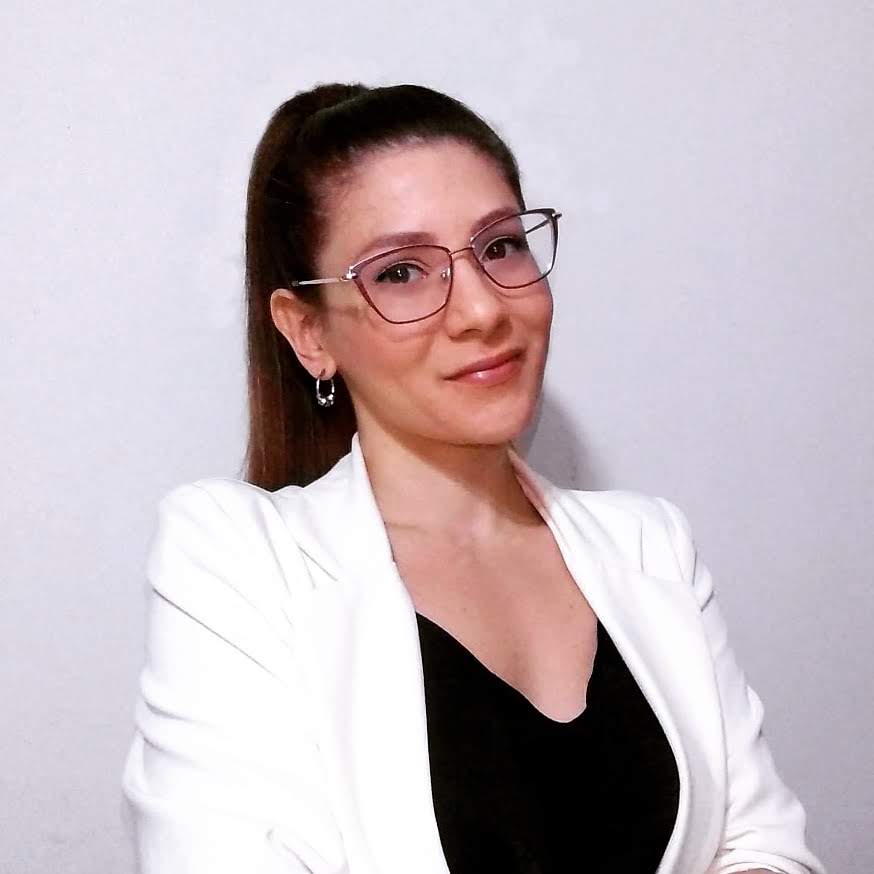 Marina Flores