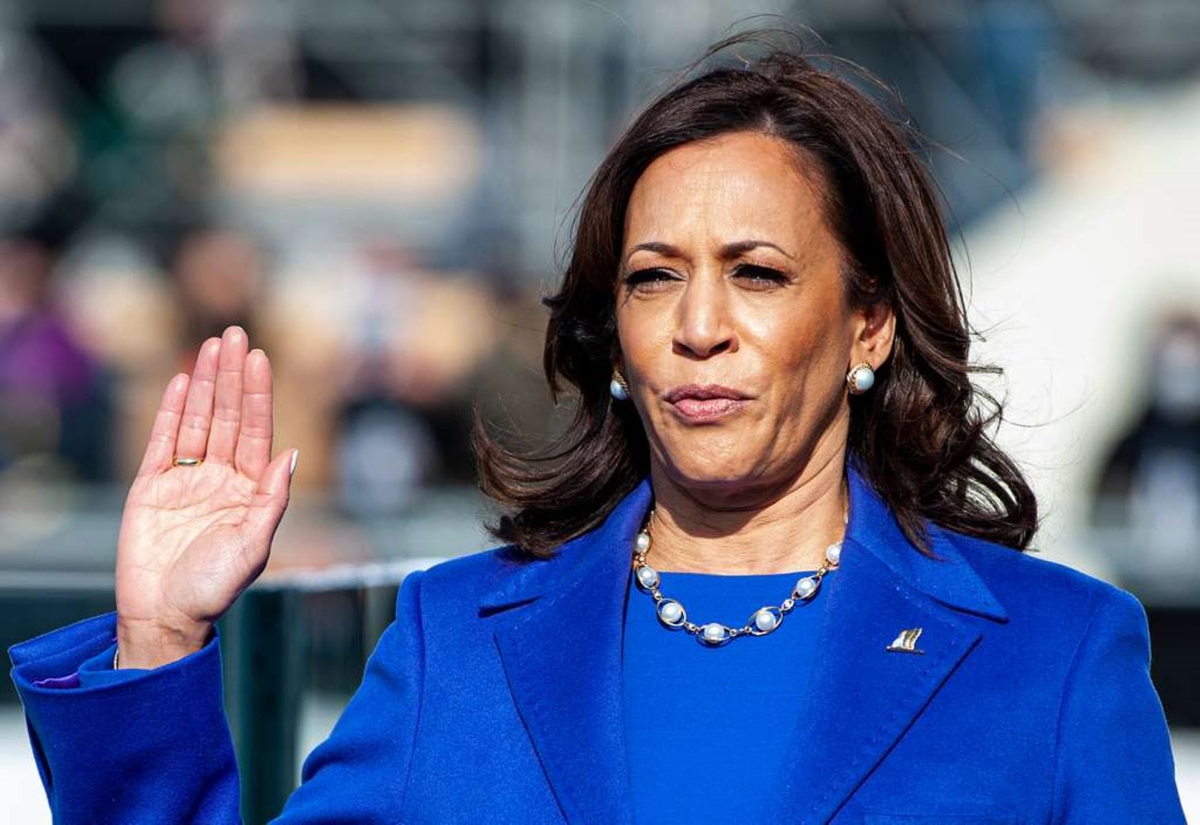 Kamala Harris e Donald Trump empatam em odds da Polymarket CryptoNews