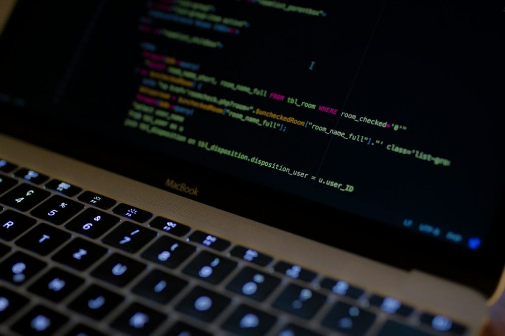 Fundador da dark web Hydra é condenado à prisão perpétua na Rússia