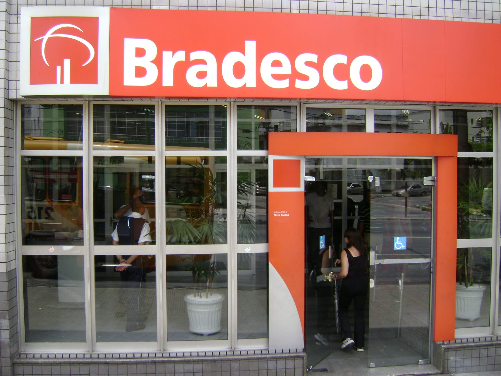 Bradesco aposta em blockchain e ID digital para 2025 - CryptoNews Brasil