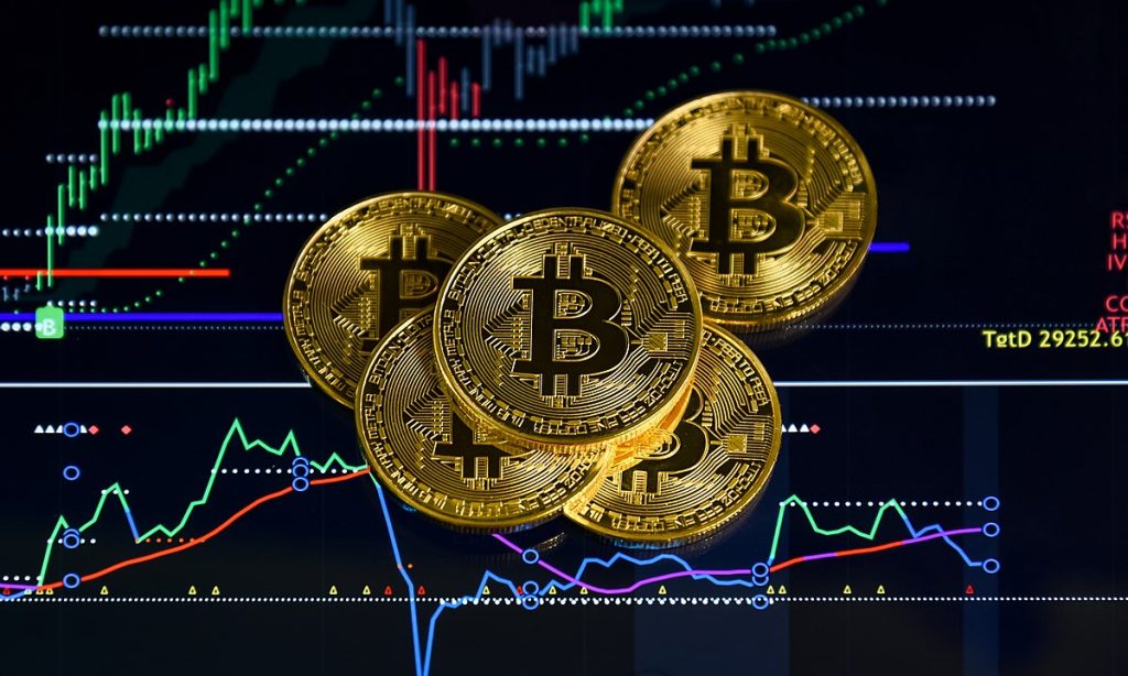 Por que o BTC caiu
