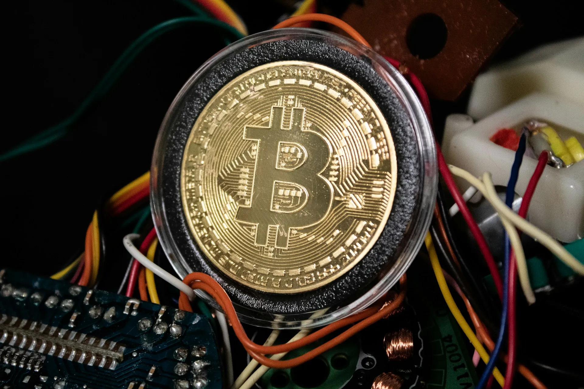 Bitcoin Weekly PPO เปลี่ยนเป็นสีแดง ในขณะที่ BTC ราคาร่วงต่ำกว่า $100K แล้ว