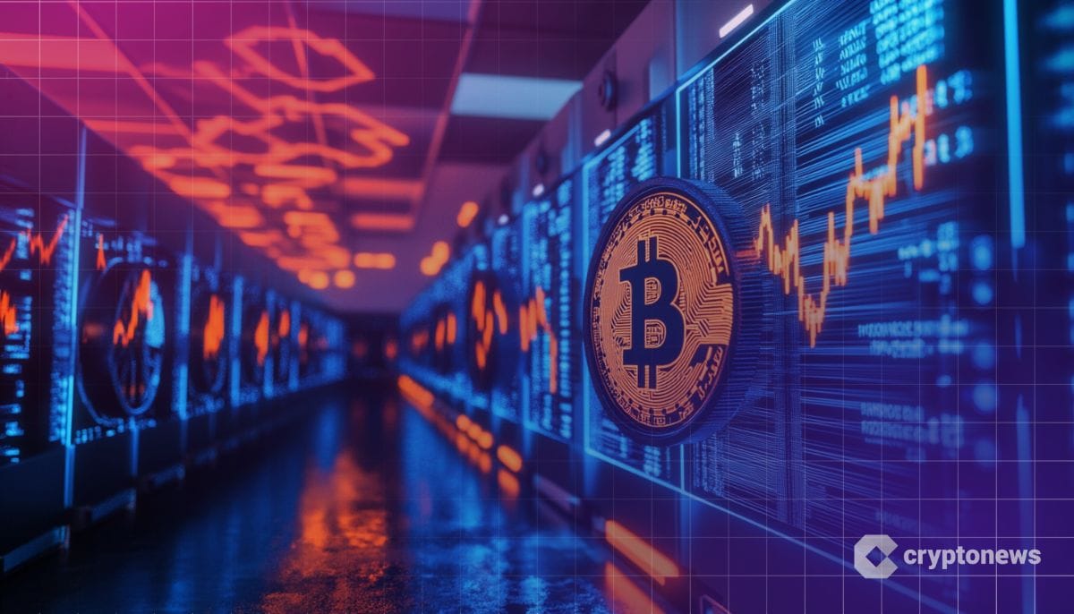 MARAのビットコインマイニング施設とビットコインのロゴ