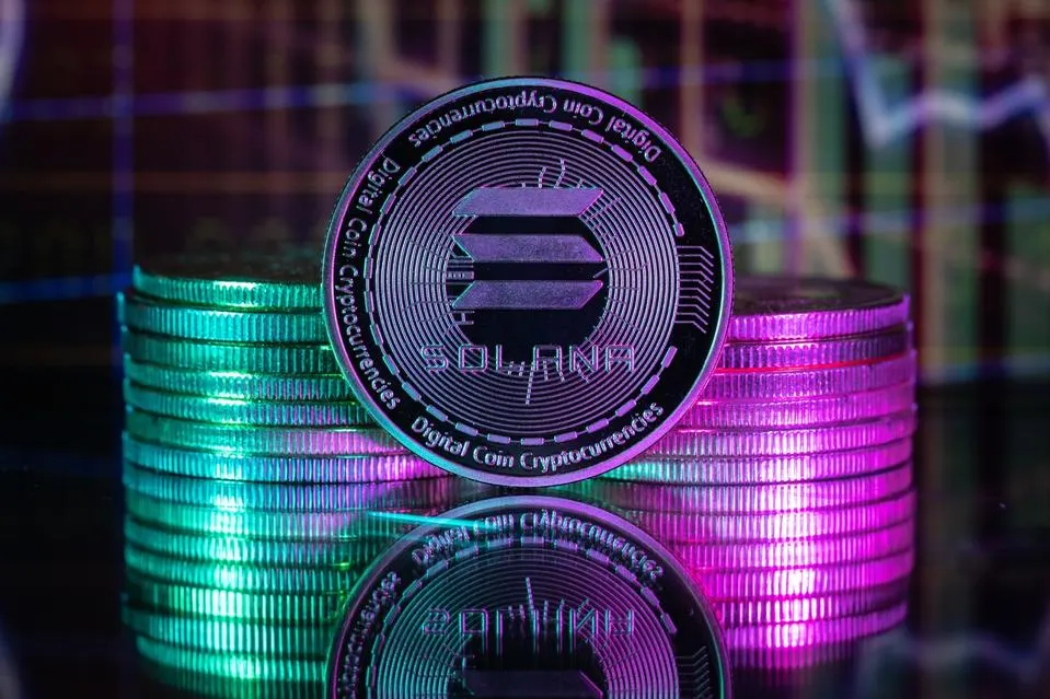 Solana DEX trading volume $100 miljard - nu Solana kopen of niet?